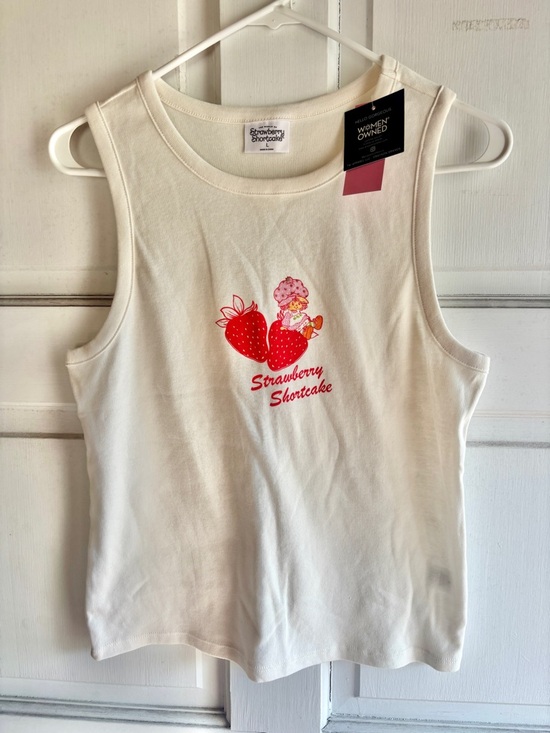 Strawberry Shortcake Tops - Strawberry Shortcake Tank Top Womens L Graphic Baby Tee Y2K Cottagecore NWT